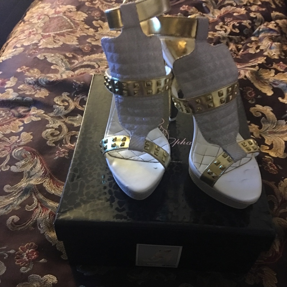 Baby Phat by Kimora Lee Simmons Gia Studs Heels